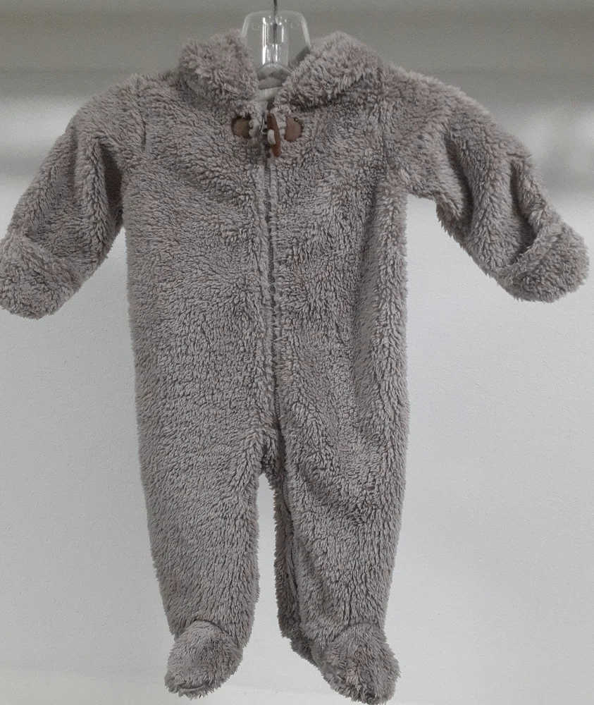 Carter's Footed One Piece Size 6 months